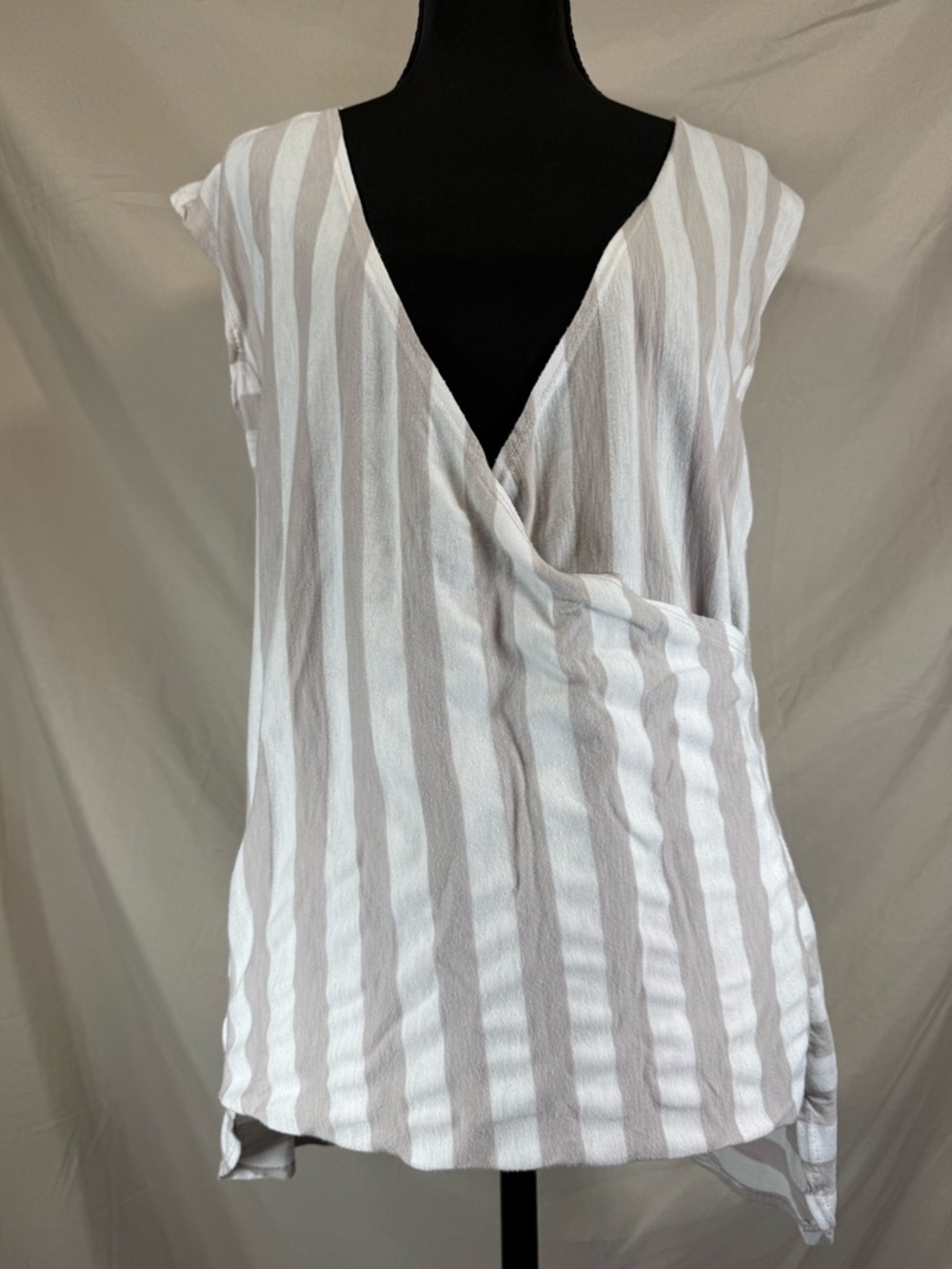 Michael Stars Striped Sleeveless Wrap Top 🤍 One Size 🏝️‎